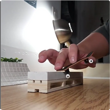 将图片加载到图库查看器,White Marble Ledge