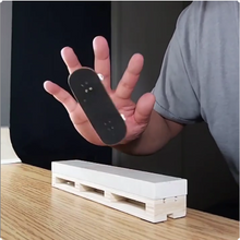 将图片加载到图库查看器,White Marble Ledge