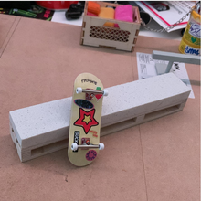 将图片加载到图库查看器,White Marble Ledge