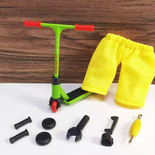 将图片加载到图库查看器,Mini Finger Scooter Alloy Finger Scooter Set