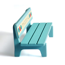 将图片加载到图库查看器，Mini Blue Bench
